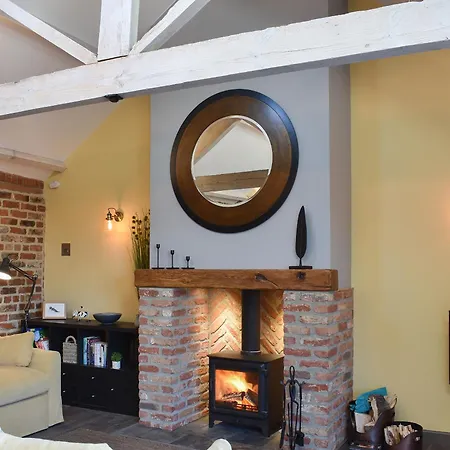 Holiday home Primrose